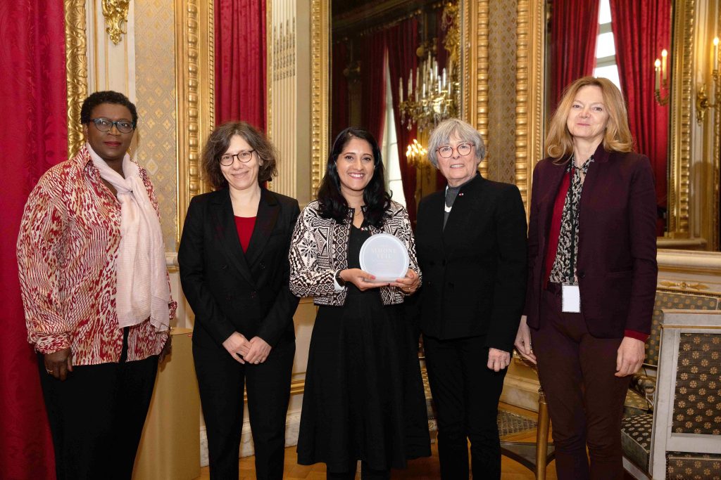 Komal Kumar with her Simone Veil Award